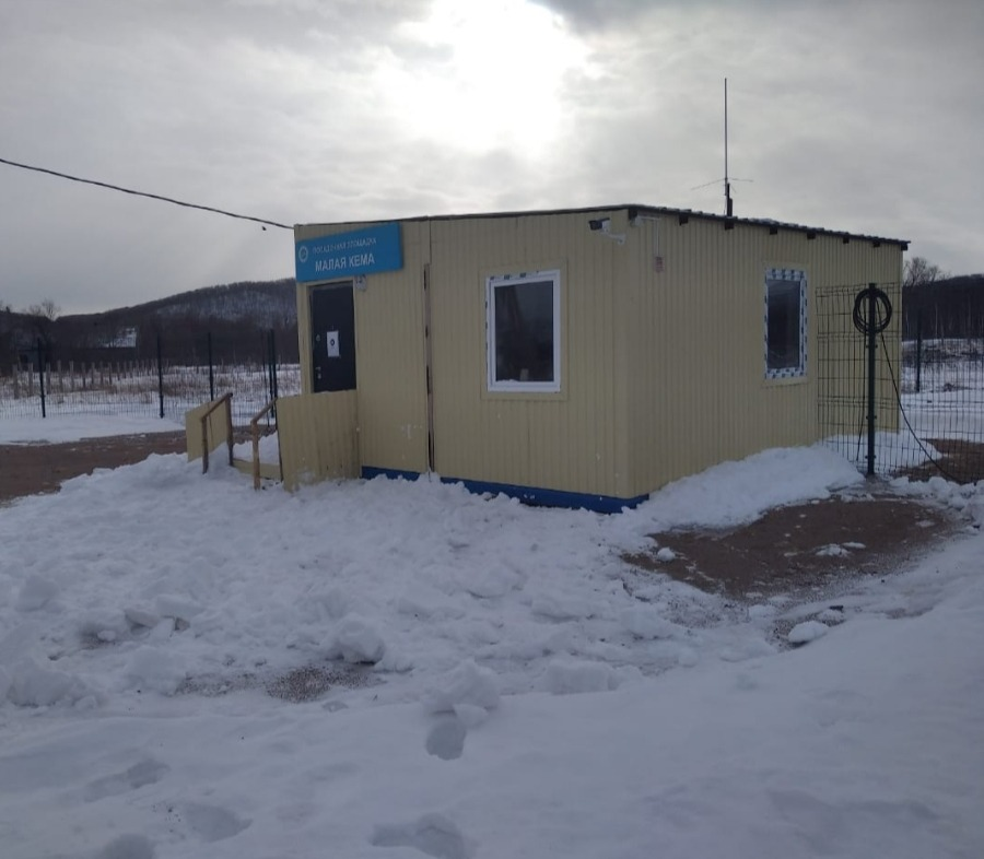 Здание аэровокзала Малая Кема Malaya Kema1